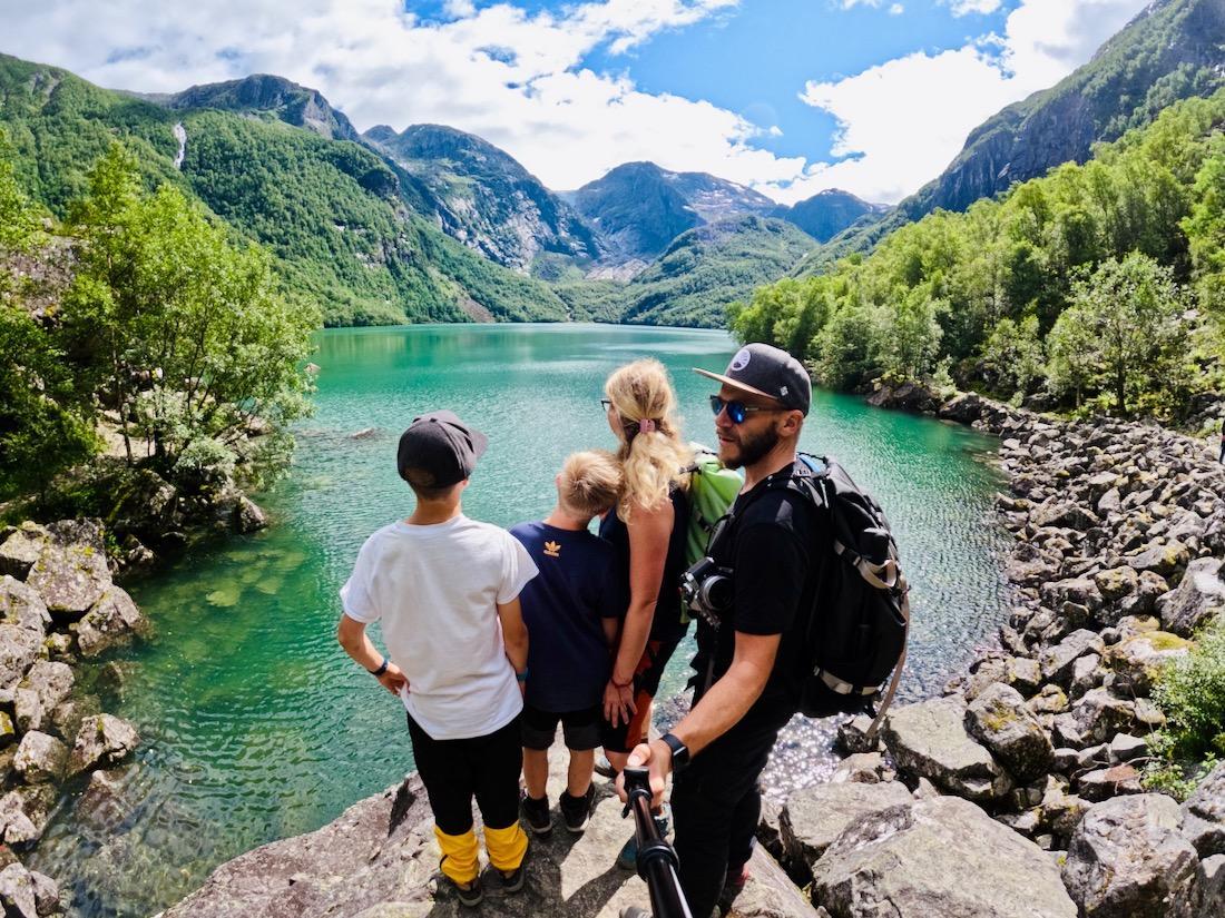 Wir am Bondhusvatnet