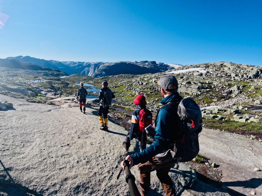 Wir wandern zur Trolltunga in Norwegen