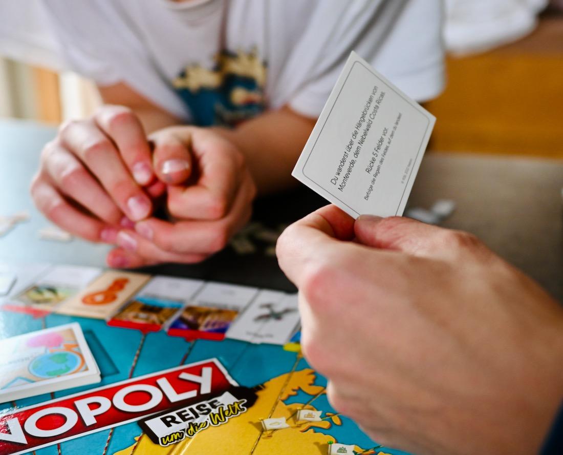 Eine Ereigniskarte wird vorgelesen