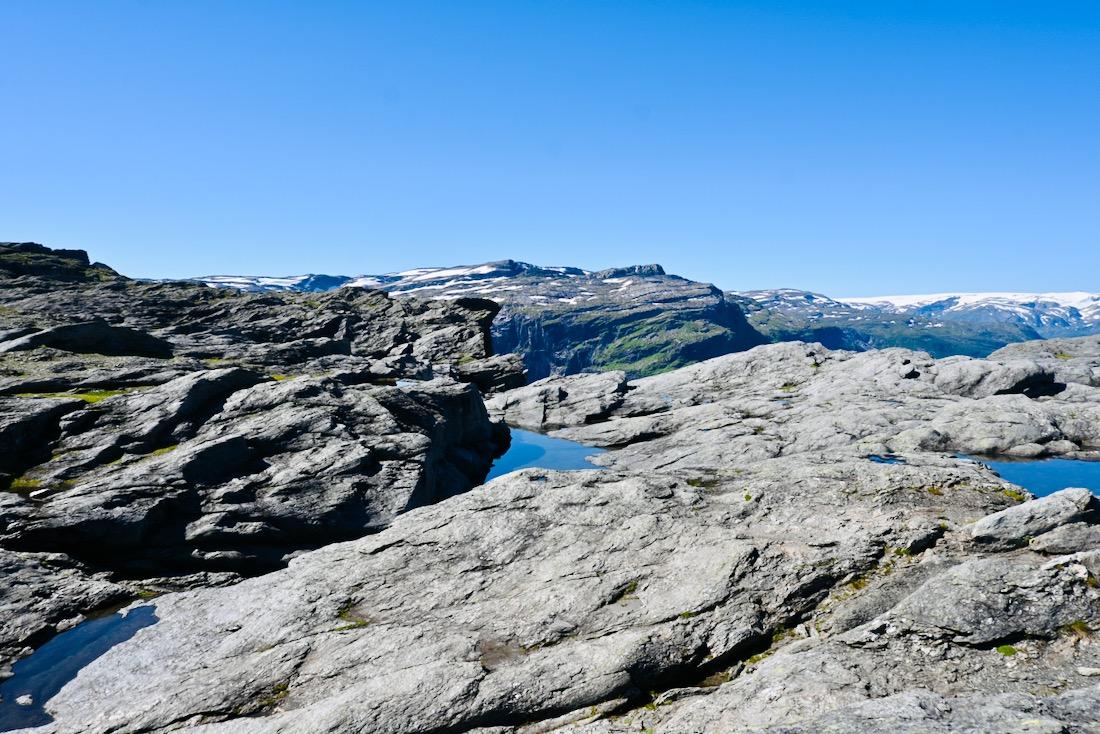 Felsen auf der Trolltungawanderung