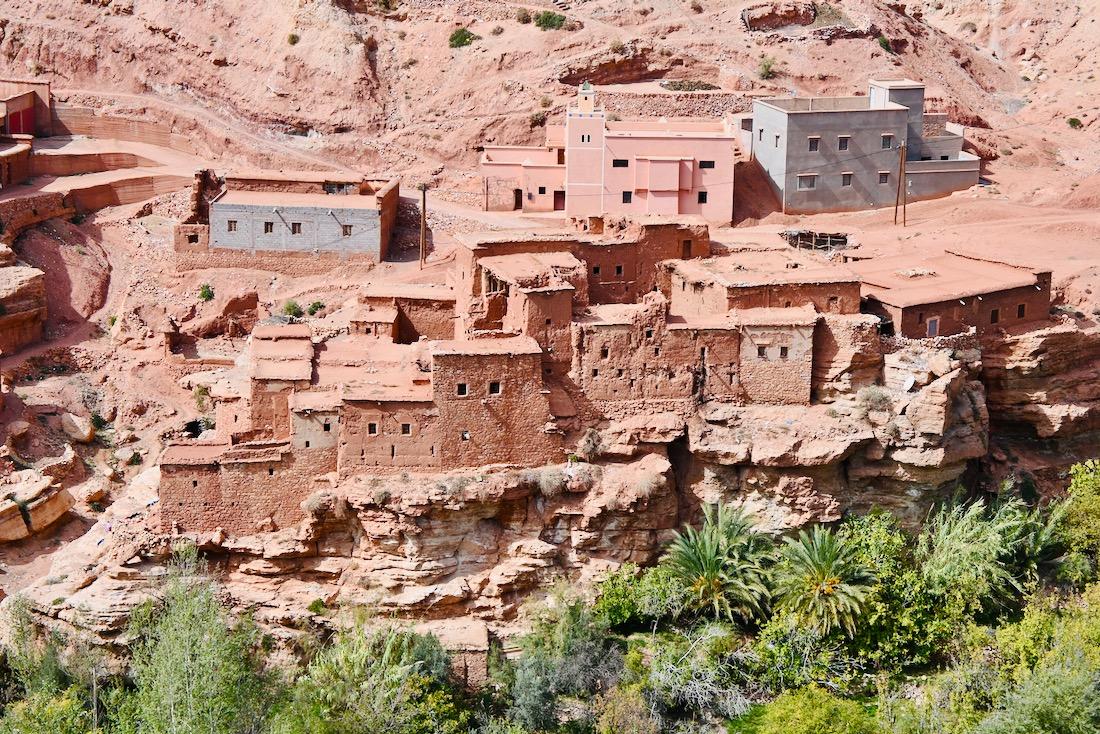 Dorf im Ounila Valley