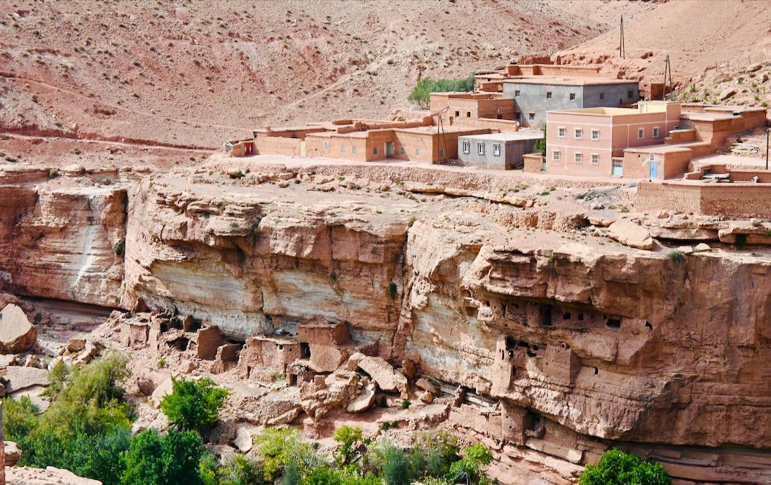 Kornspeicher unter dem Dorf