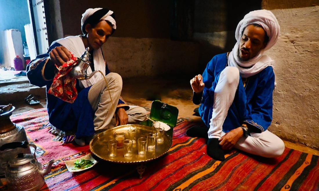Marrokanische Teezeremonie bei Ali in Mhamid in Marokko