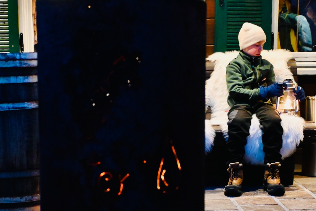 Ben bei der genussvollen Feuerschalenwanderung in Partenen