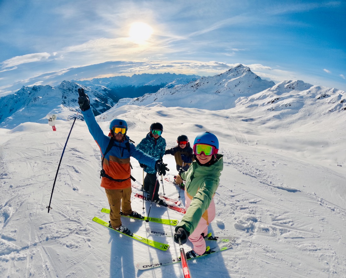 Die Berge und das traumhafte Wetter auf Ski in der Silvretta im Montafon genießen