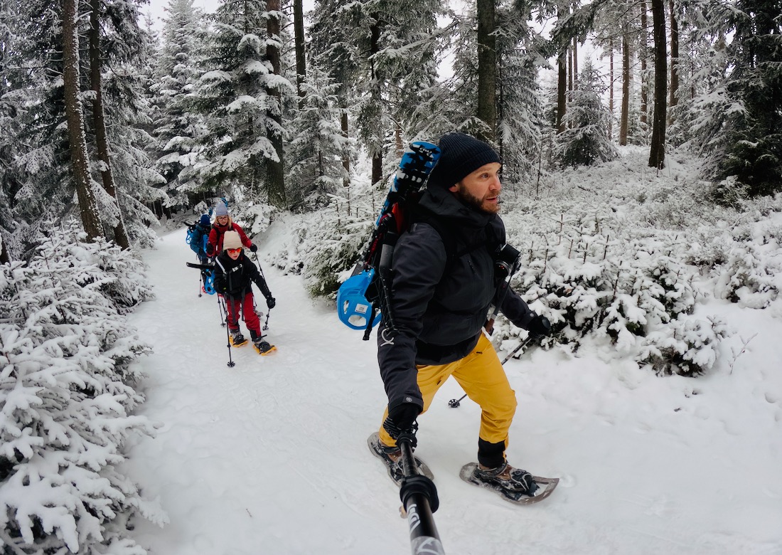 Fravely bei der Schneeschuhwanderung in der Hochsteiermark