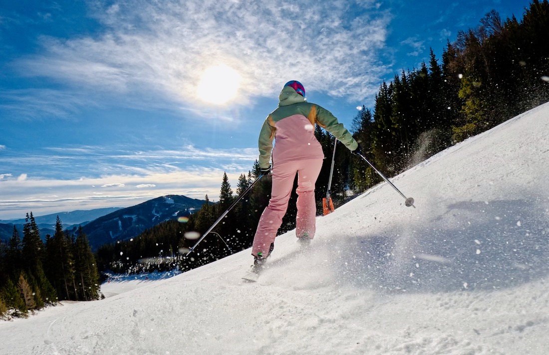 Melanie auf der Skipiste im Skigebiet Brunnalm Hohe Veitsch