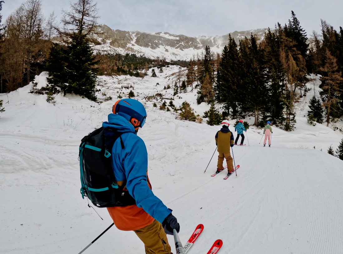 Wir fahren Ski im Skigebiet Brunnalm Hohe Veitsch