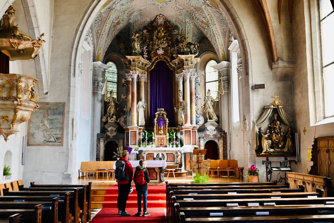 Die Pfarrkirche St. Zeno in Naturns von innen