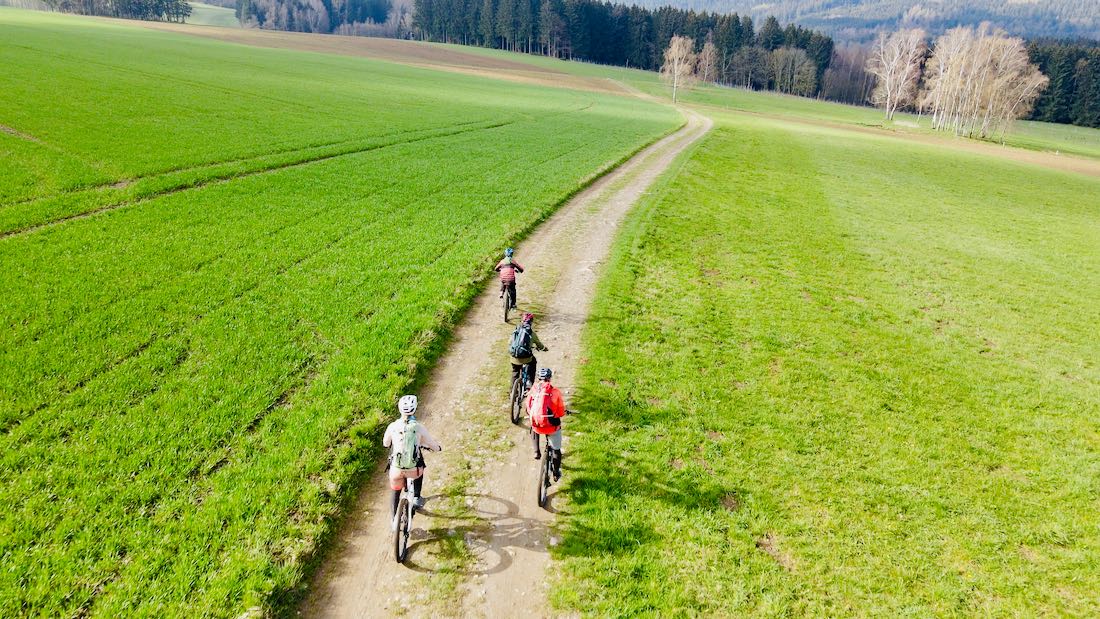 Fravely fahren den Stoneman im Erzgebirge