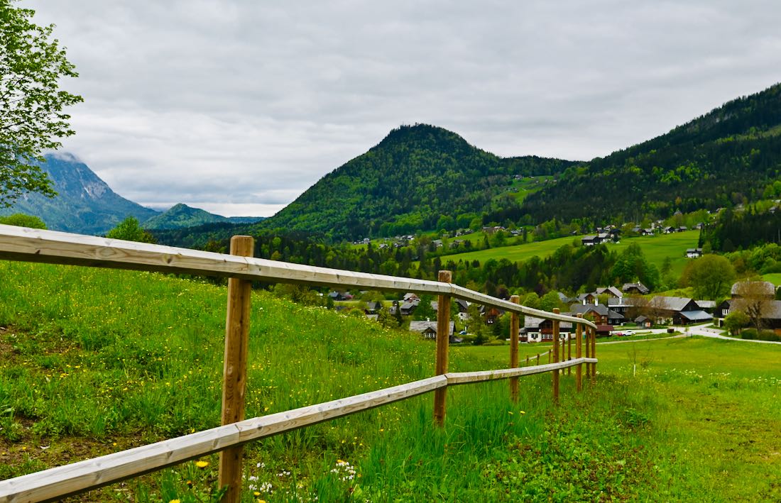 Pferdekoppeln beim Narzissendorf