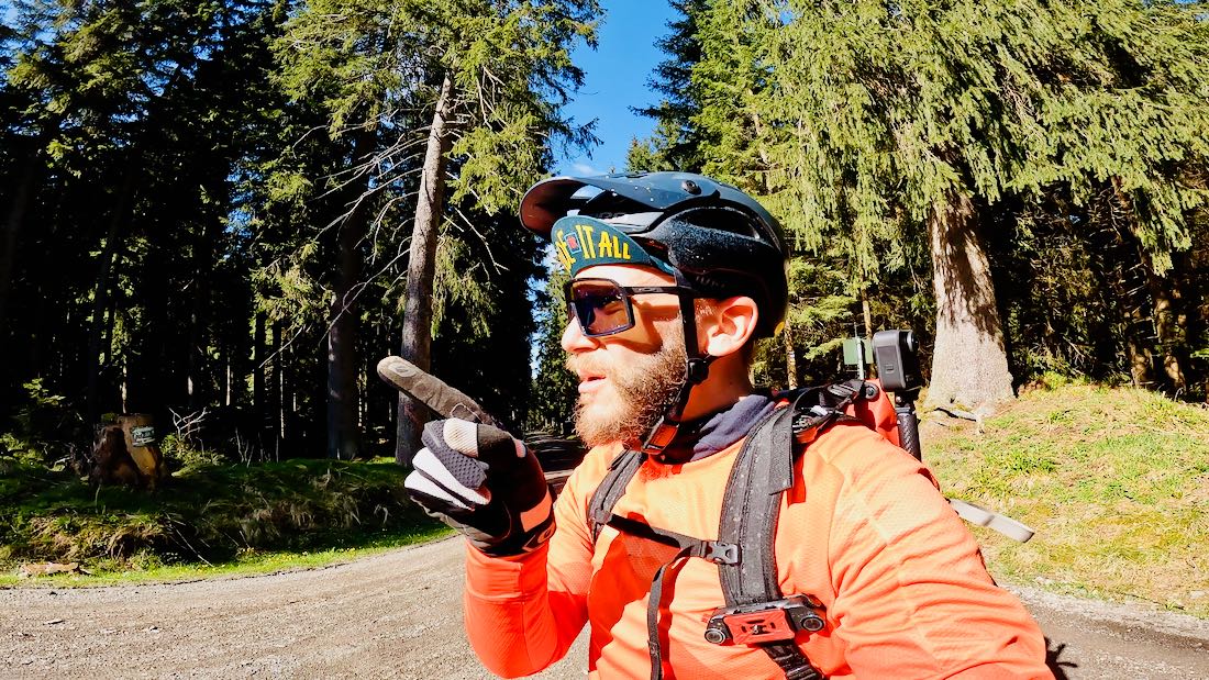 Thomas muss gleich bergauf