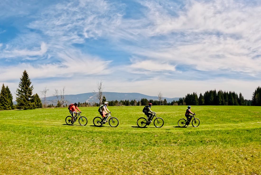 Was für ein Ausblick über die Berge in Tschechien