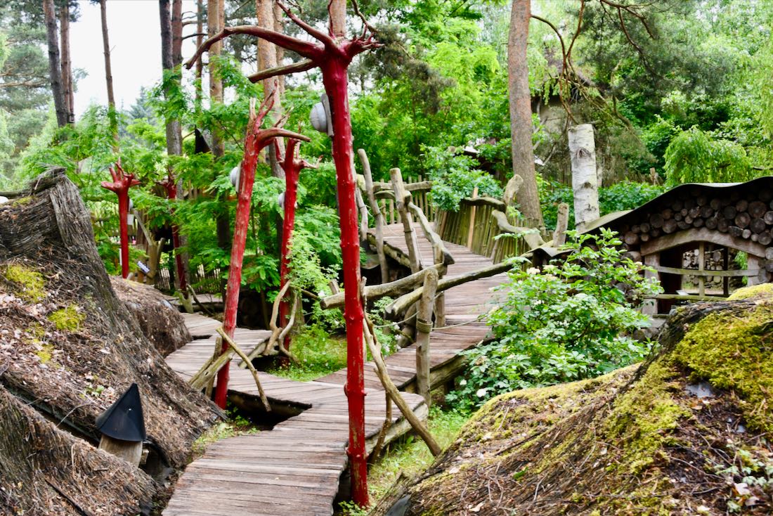 Die Wege im Baumhaushotel