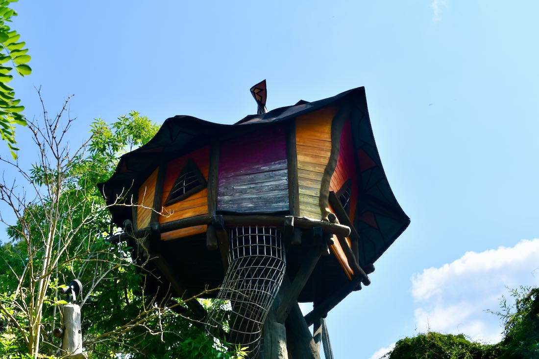 Ein Baumhaus in der Kulturinsel