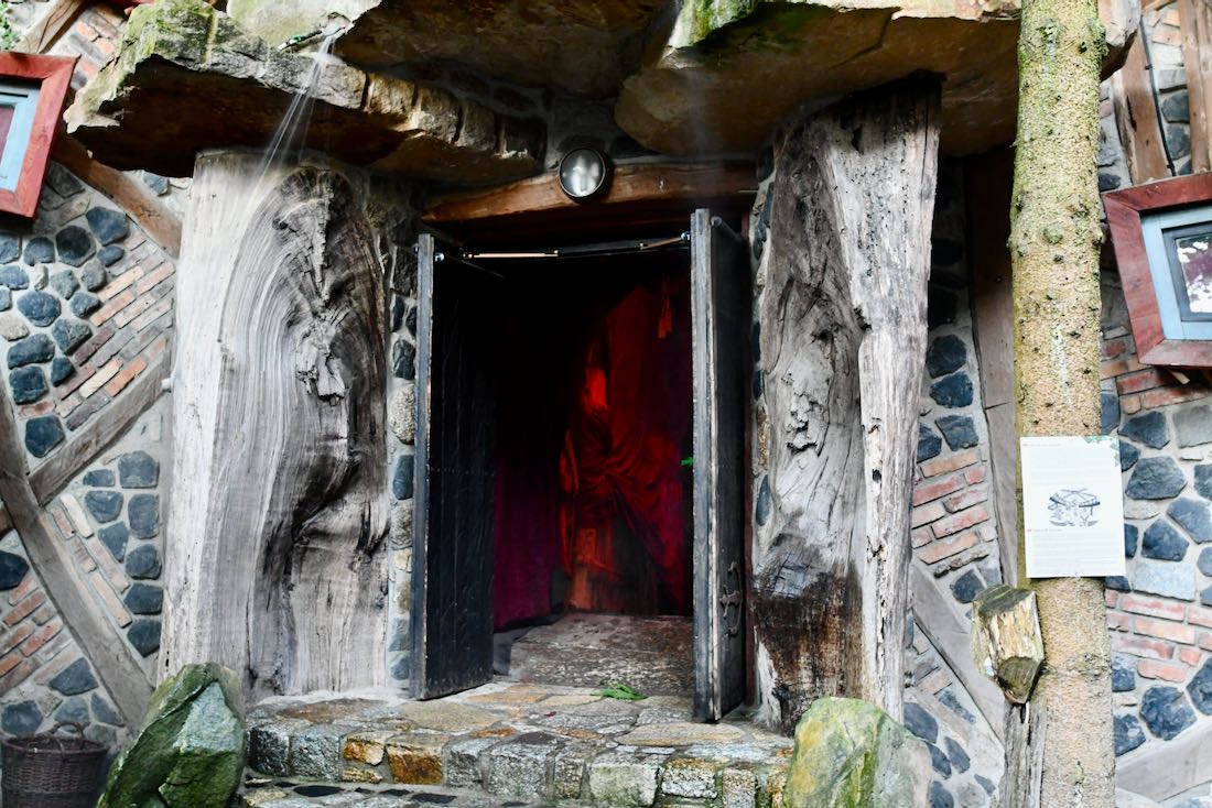 Eingang zum Krönum auf der Kulturinsel Einsiedel