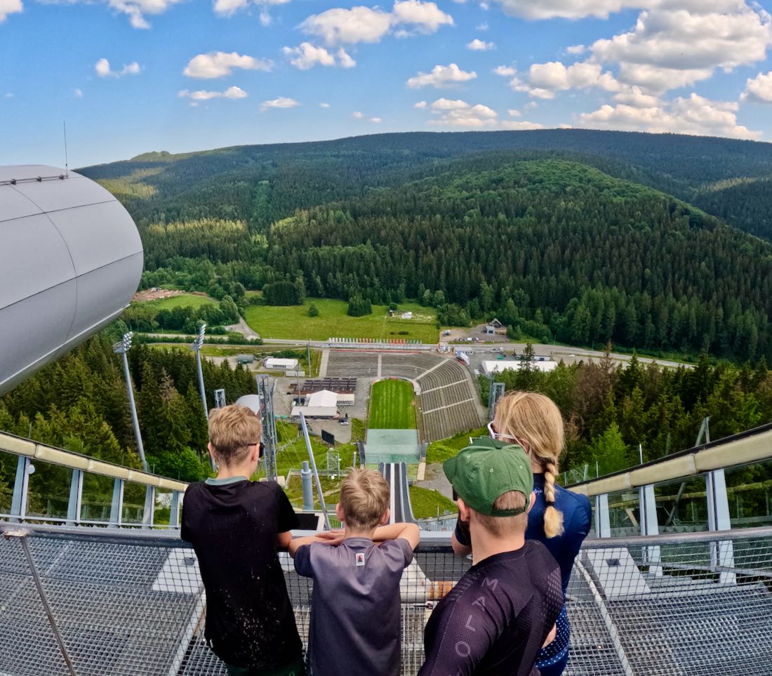 Fravely auf der Skisprungschanze in der Sparkasse Vogtland Arena