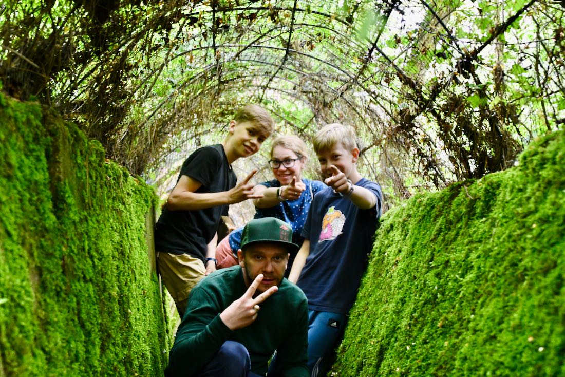 Fravely im verwunschenen Gang von Turisede