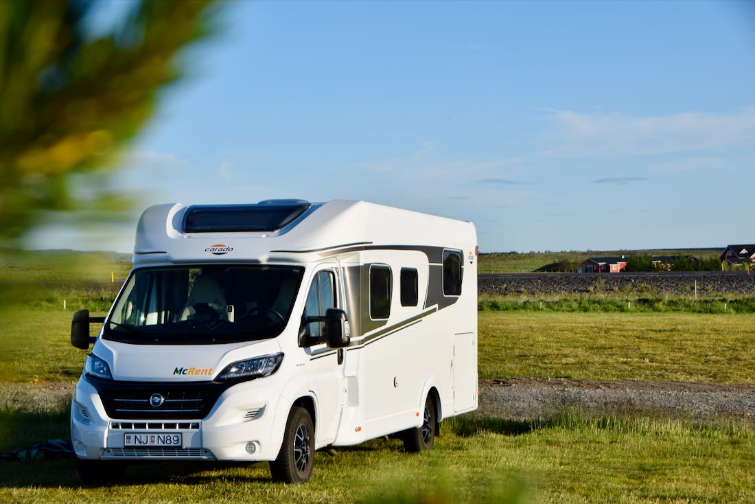 Camper in Island