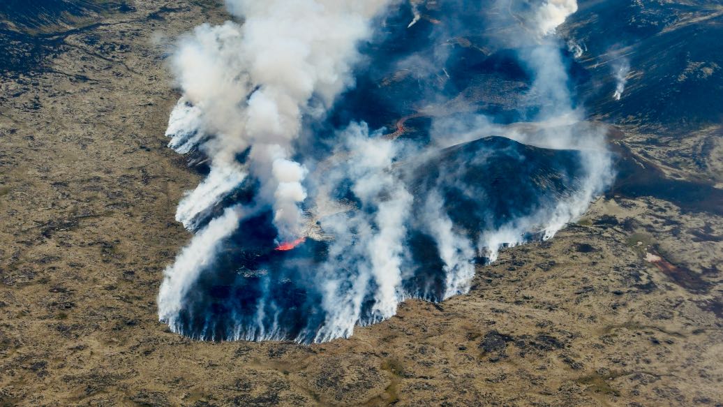 Der Litli Hurtur Vulkan aus der Luft