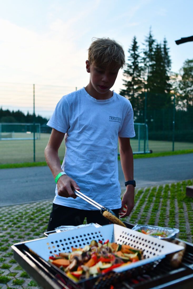 Flo grillt auf dem Rabenberg