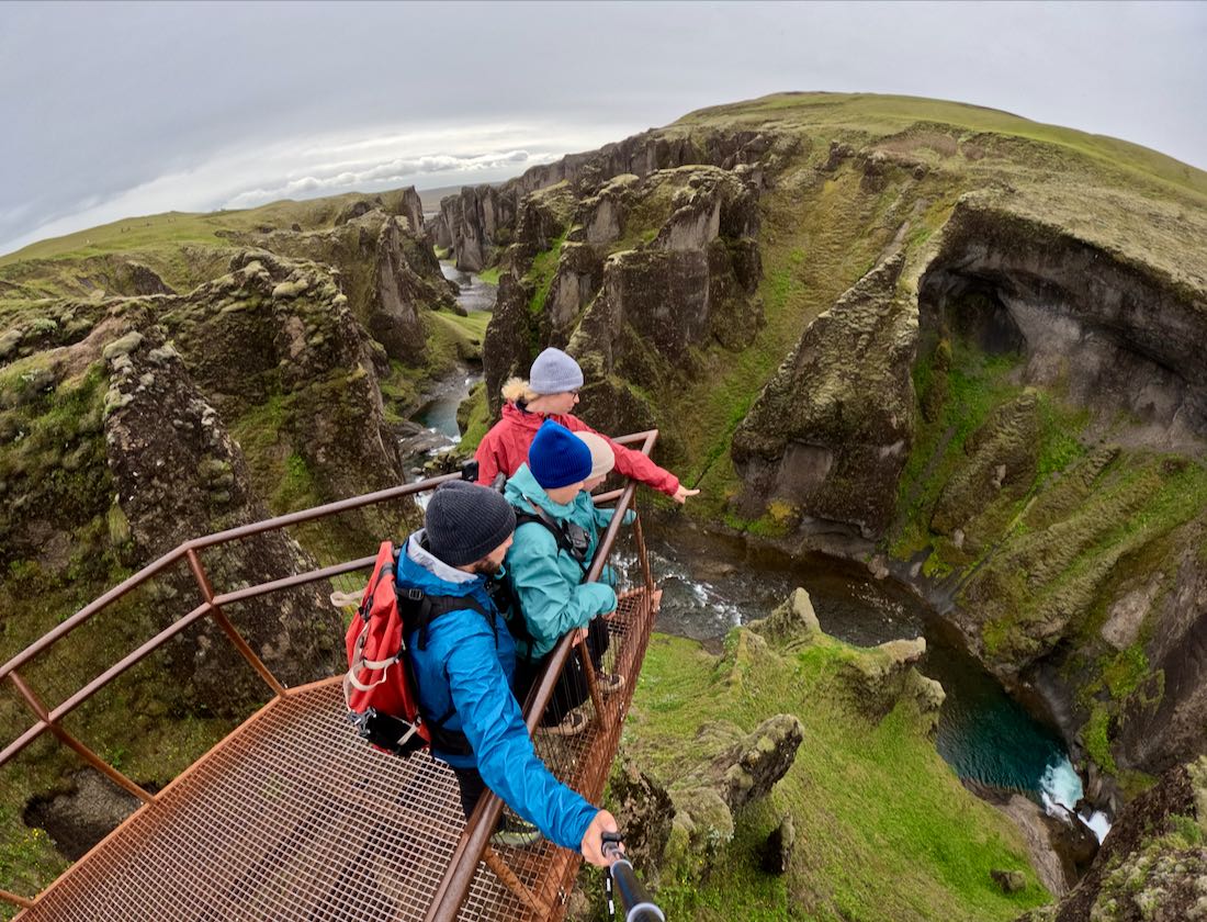 Fravely am Der Fjaorargljufur Canyon