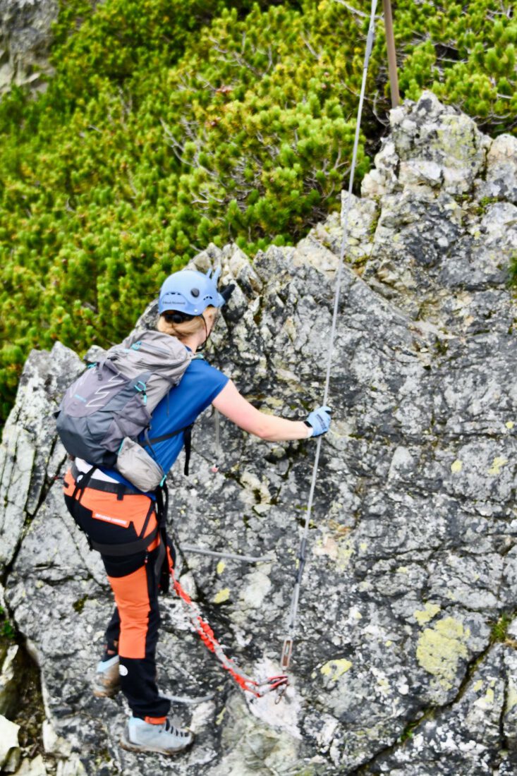 Melanie am Hennegrat Klettersteig