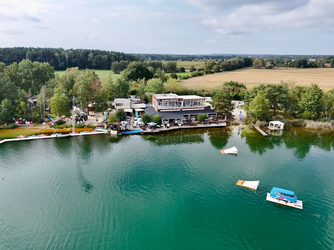 Wake and Beach bei Schleife am Halbendorfer See im Neisseland in der Oberlausitz