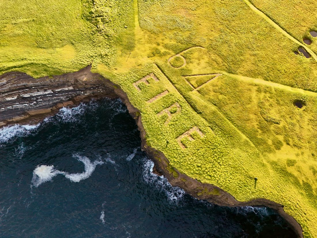 Eire 64 am Downpatrick Head