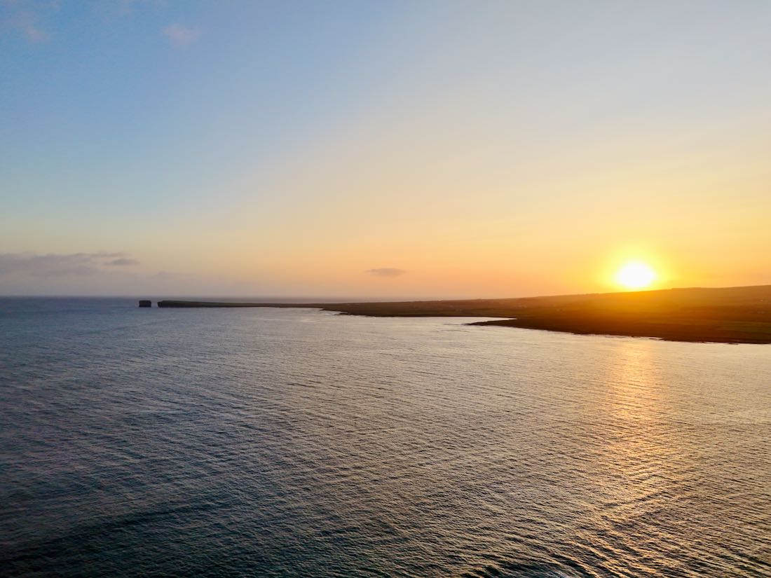 Sonnenaufgang am Ben Bulben