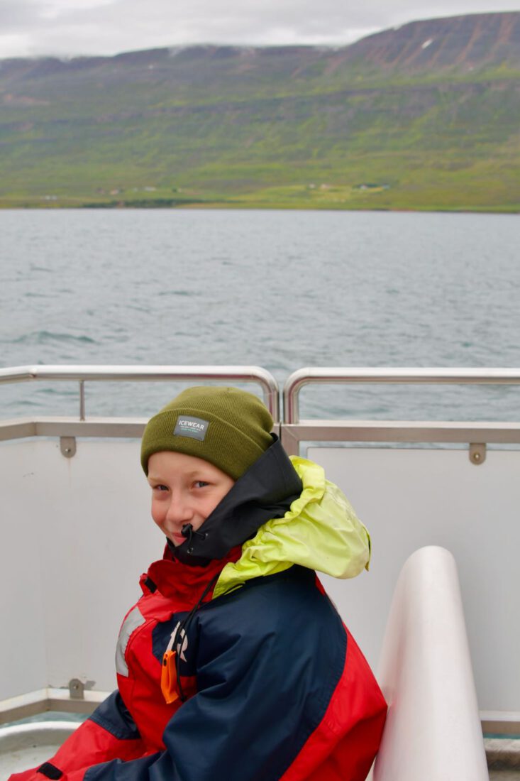 Ben ist eingepackt in den Seeanzug