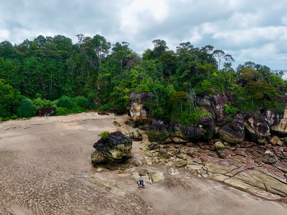 Am Strand vom Bako Nationalpark