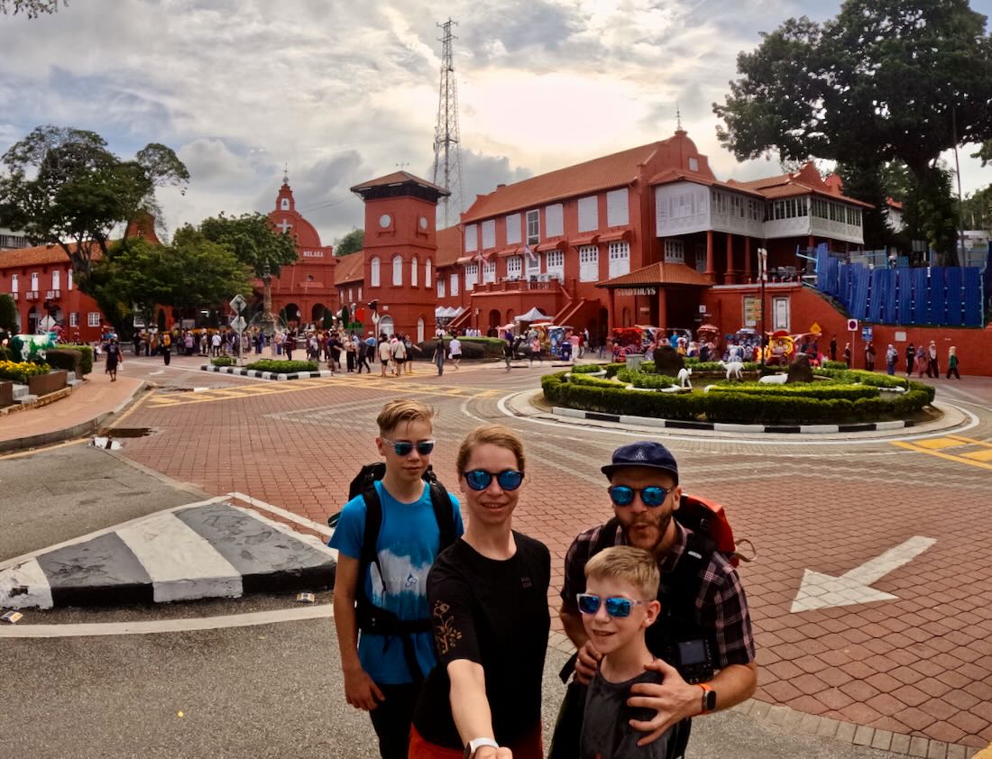 Fravely auf dem Menara Jam Melaka