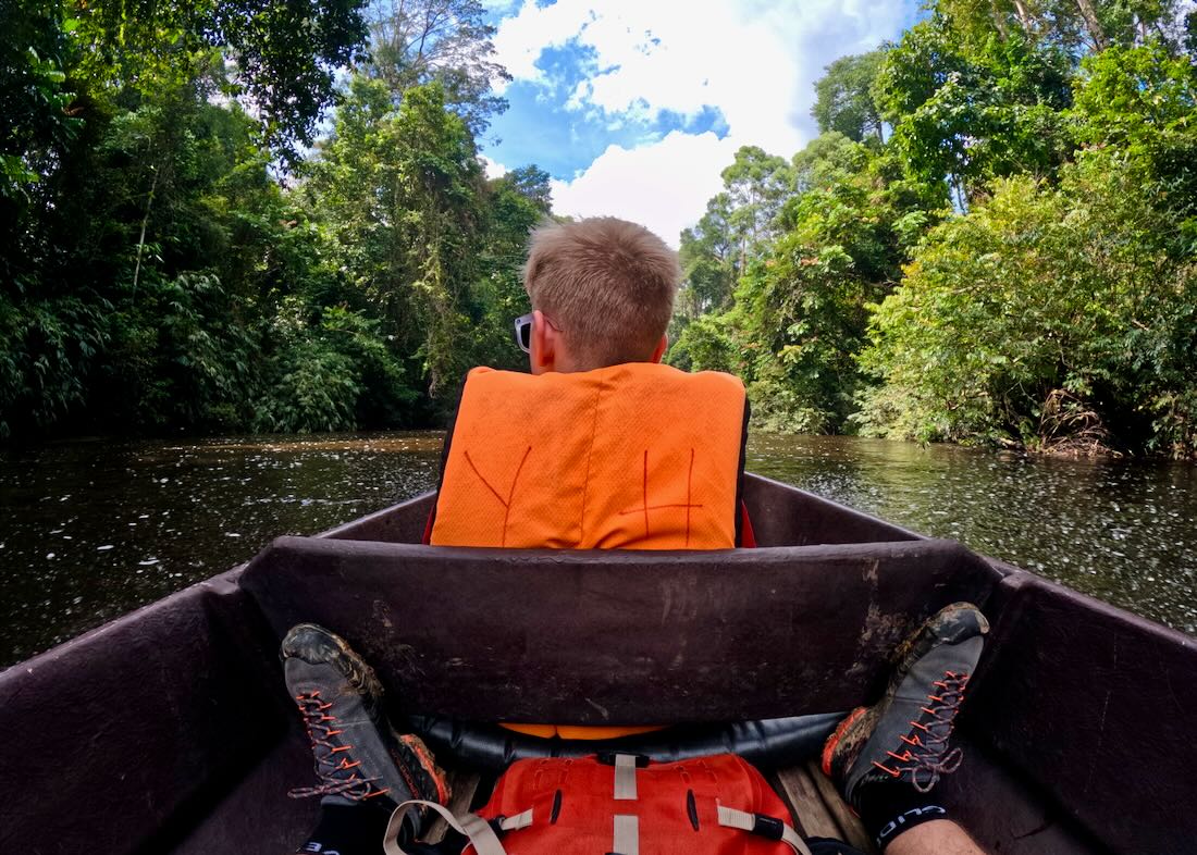 Mit dem Boot durch den Taman Negara Nationalpark in Malayia