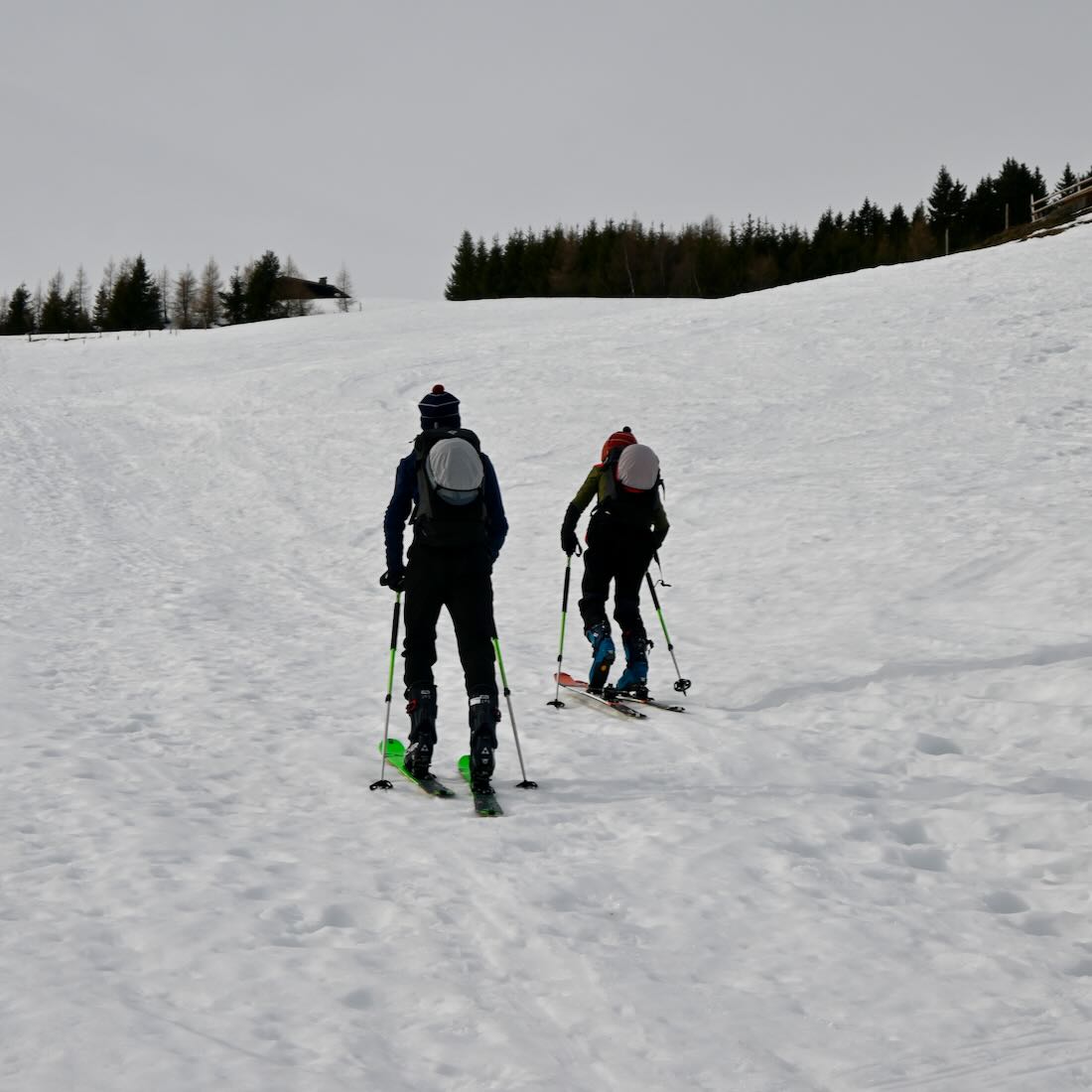 Flo und BEn bei der Skitour in Saalfelden zum Biberg hinauf