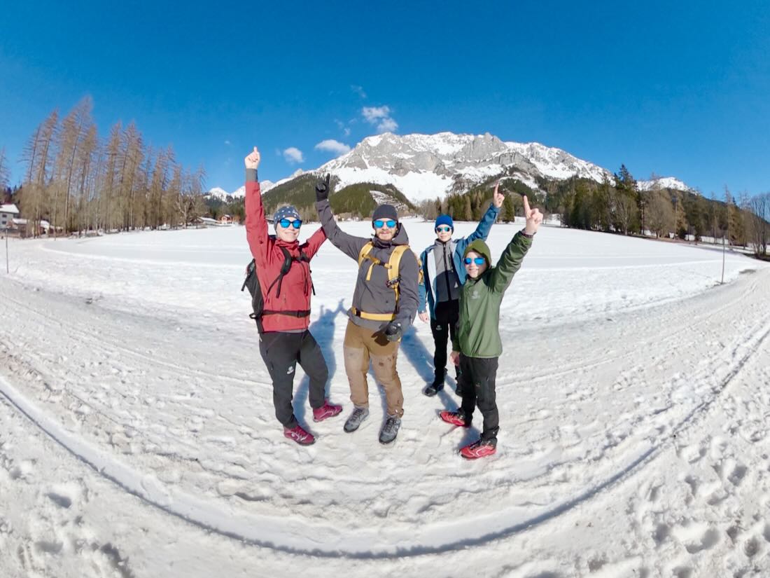 Fravely beim Winterwandern am Dachstein