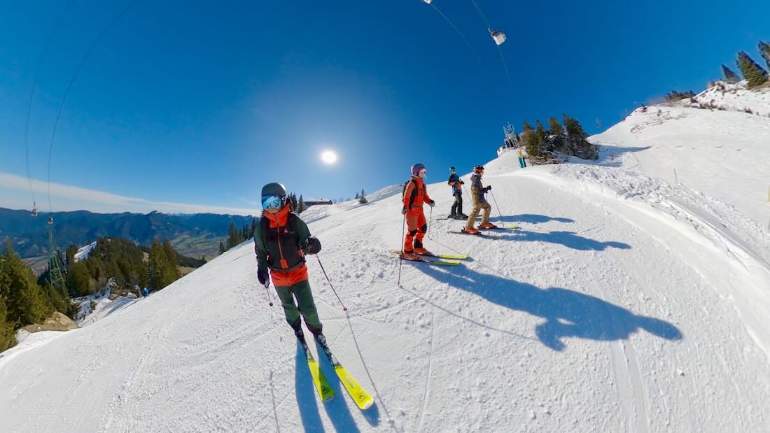 Fravely auf der Skipiste in Lenggries am Brauneck