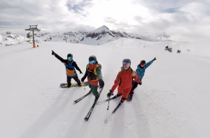 Fravely im Winter 2024 in Obertauern beim Skifahren