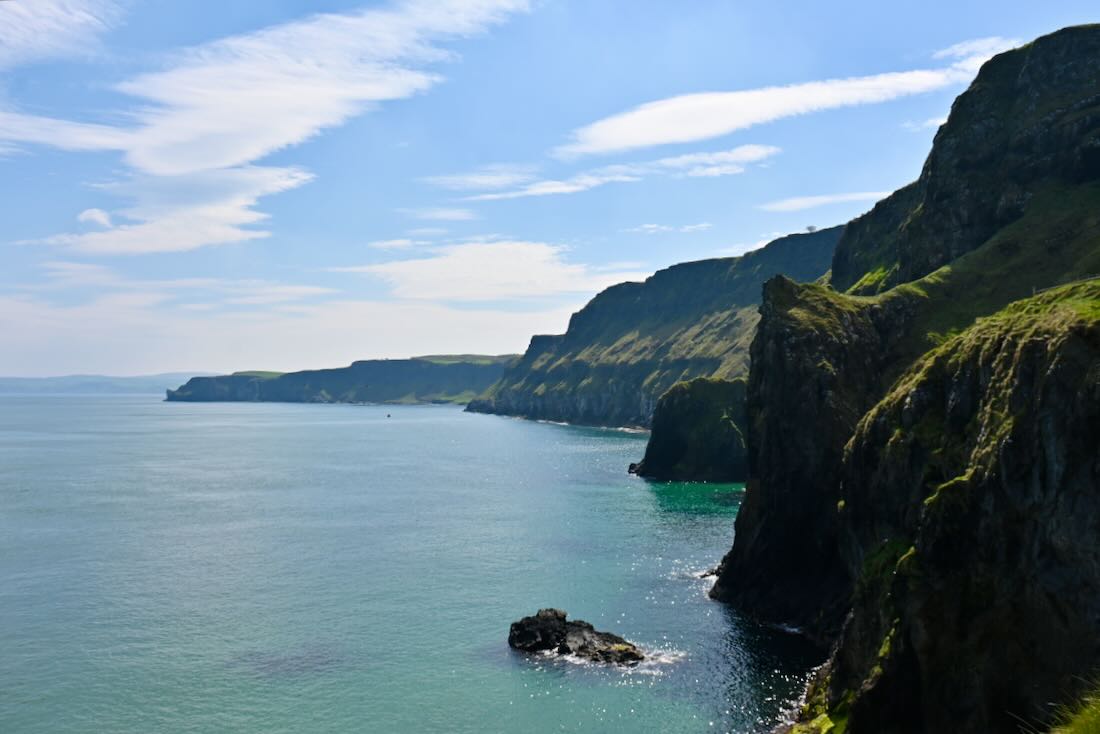 Felsige Küste in Nordirland