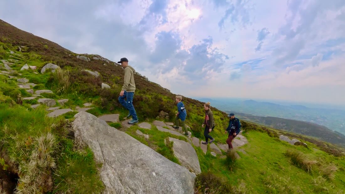 Fravely wandern zum Slieve Gullion