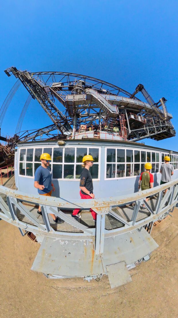fravely auf dem Schaufelradbagger in Hagenwerder