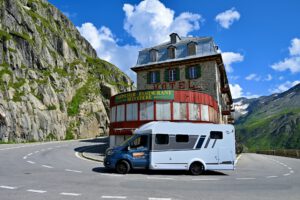 Mit dem Carado T338 Edition 25 über die Alpen und Dolomiten bis zum Mont Blanc