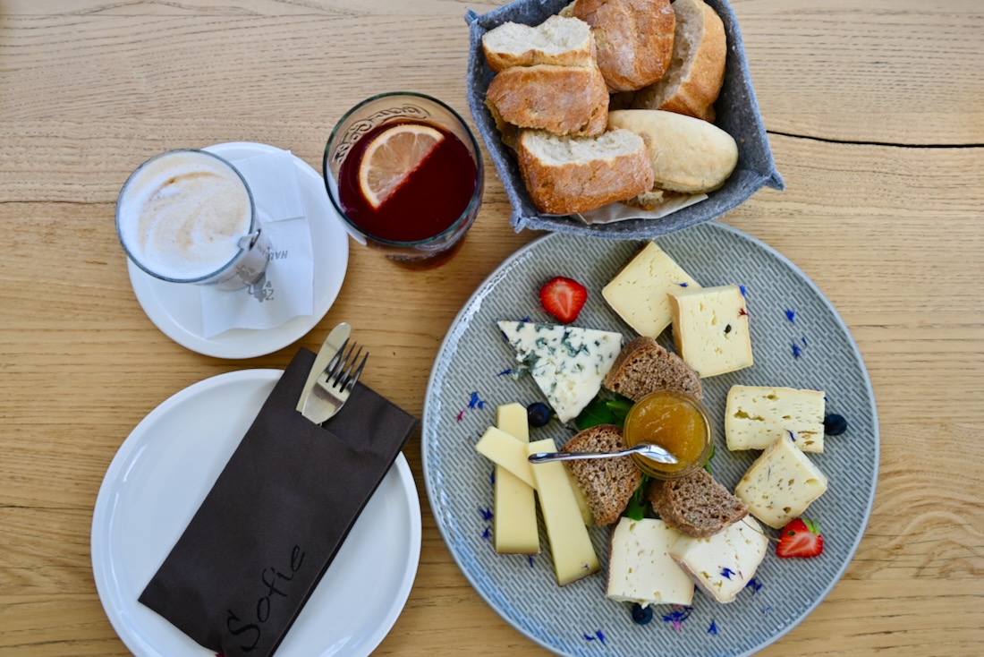 Käseplatte auf der Seceda