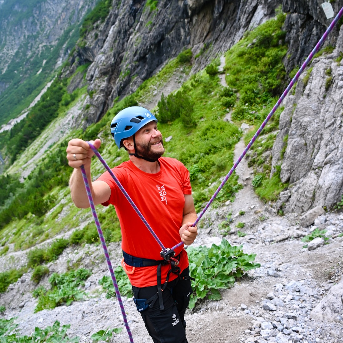 Thomas sichter beim Felsklettern im Brandnertal