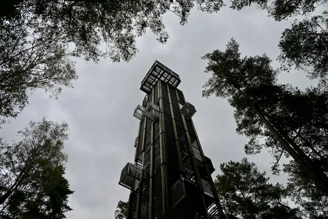 Aussichtsturm am Jurmala Beach
