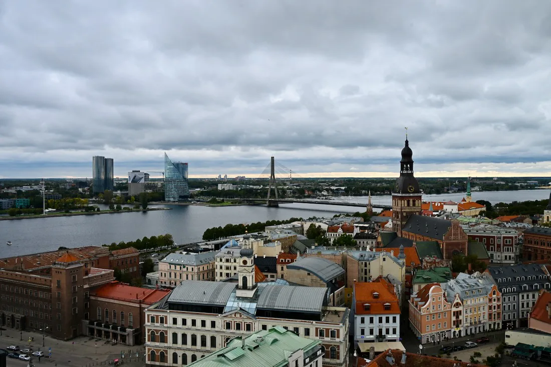 Blick über Riga von der Peterskirche in Lettland