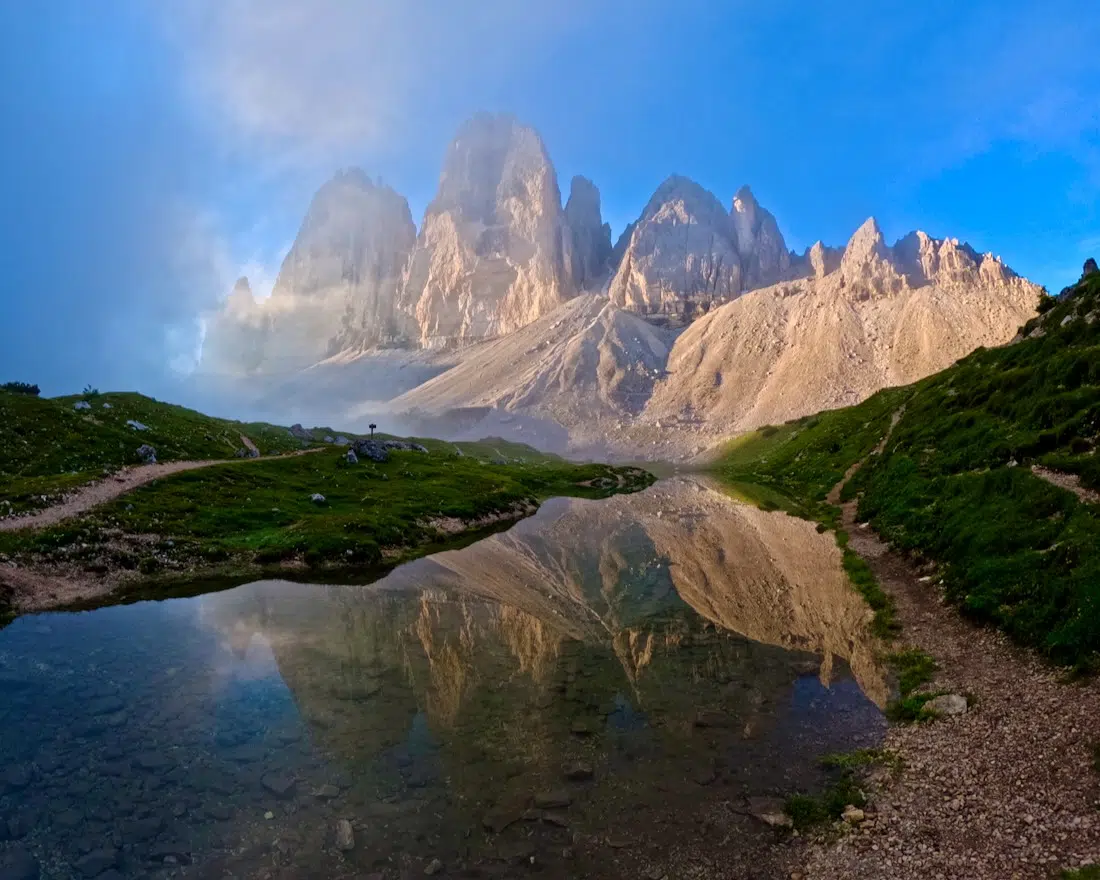 Die Drei Zinnen in den Wolken