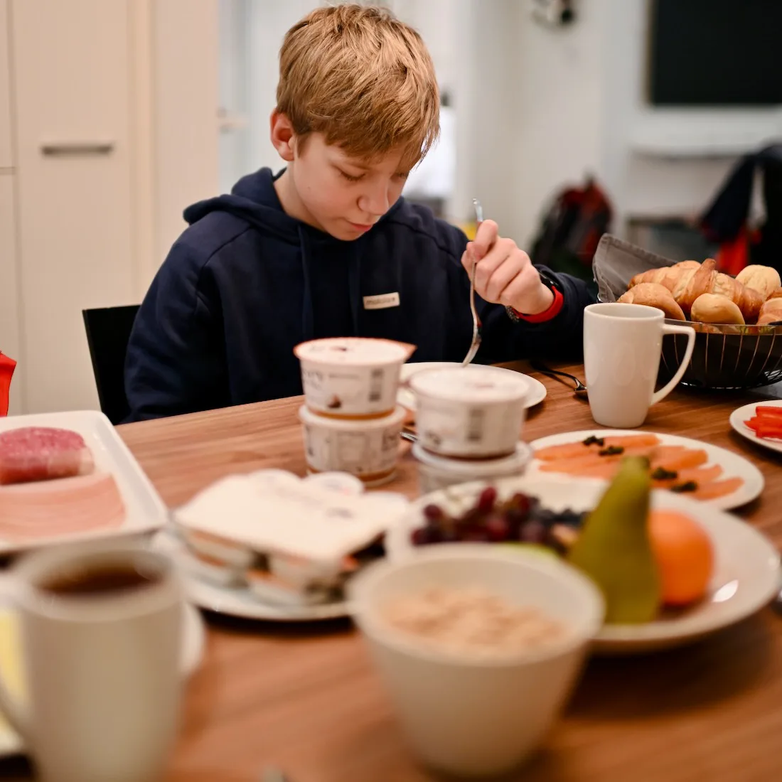 Ben beim Frühstück im Black Pearl Reykjavik
