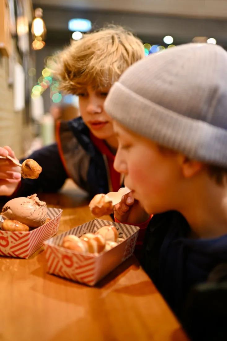 Frittierte Bällchen in Reykjavik im Loo.koo.mas