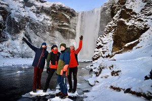 10 kostenfreie Abenteuer in Island gleich 10 unbezahlbare Erlebnisse mit Katla Travel im Winter